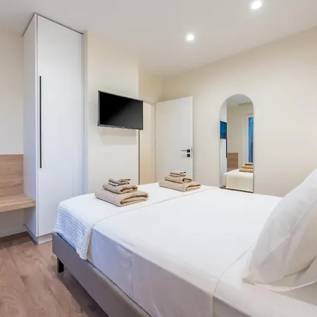 Downtown Luxury Ii (adults Only) Апартаменты *