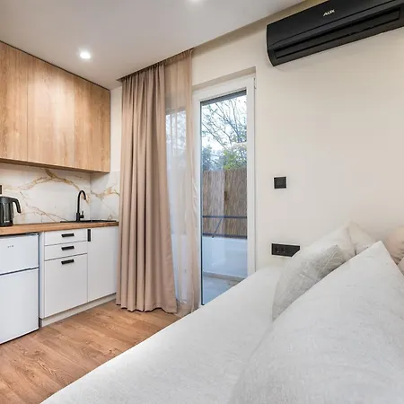 Apartment Downtown Luxury Ii (adults Only) *